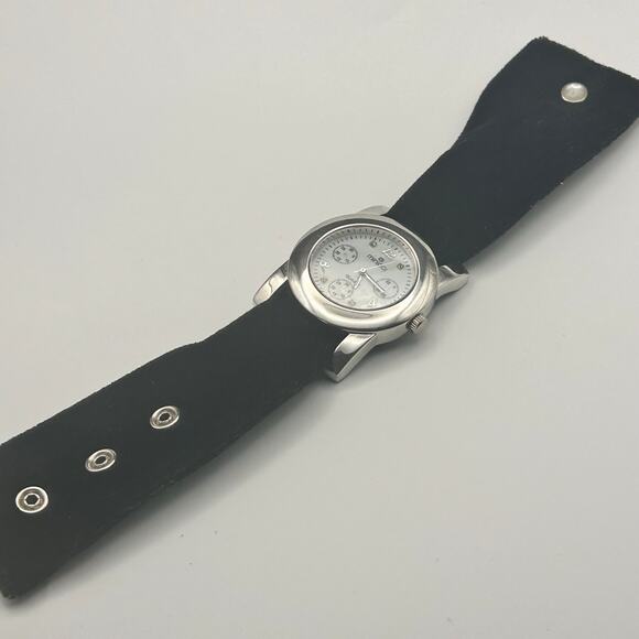 MINICCI Silver Mother Pearl Dial Black Strap Women’s Watch 38mm Working - Picture 5 of 8